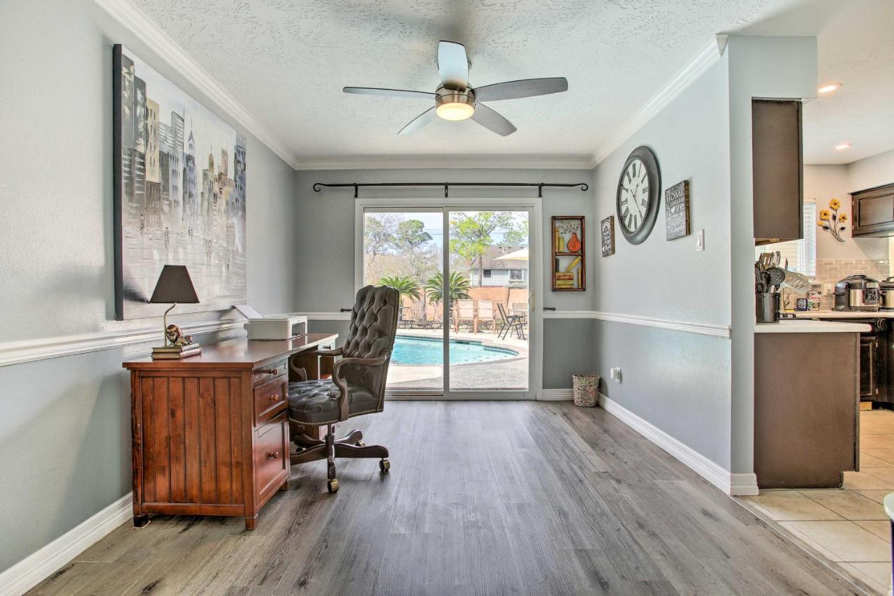 With Private Outdoor Pool! Сasa de vacaciones Houston